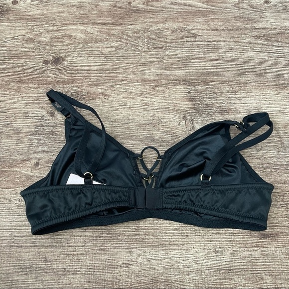 NWT Victoria's Secret Black Bralette Size XS - Picture 2 of 3